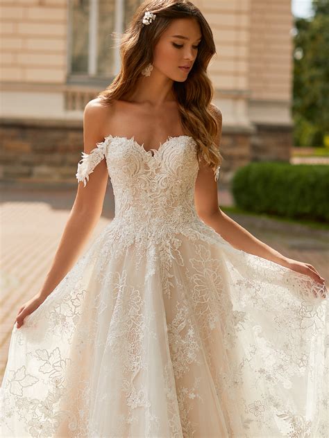 BRIDE DRESS SPRING